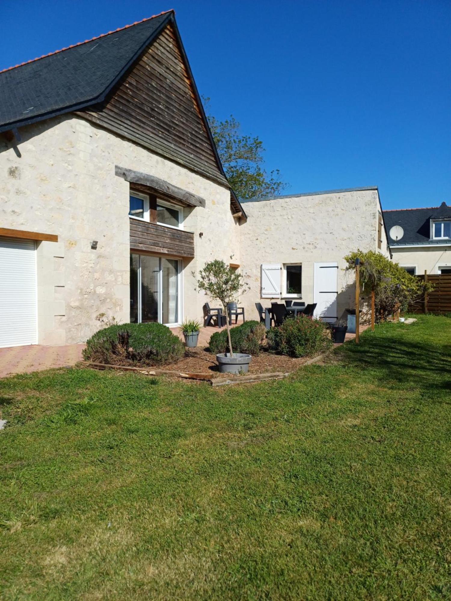 Longué La Grange Des Roisnes B&B 외부 사진
